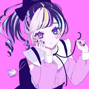 漂亮熟女人妻光着屁屁在厨房
