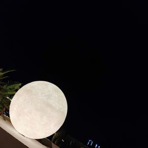 漂亮熟女人妻光着屁屁在厨房
